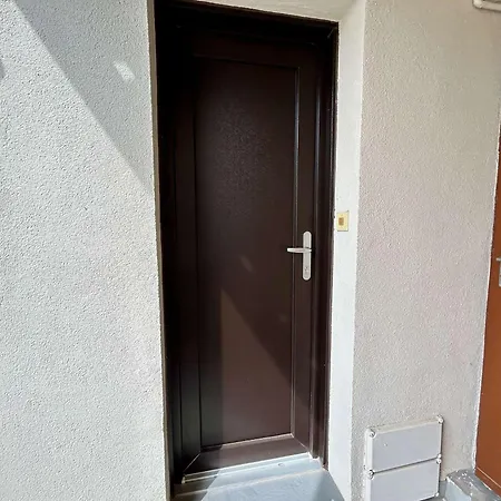 4 Pers. Cap D'agde A 200m De La - Fr-1-249-448 Agde
